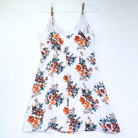 Women's Floral Spaghetti Strap White Mini Dress Size Large. - Picture 2 of 13